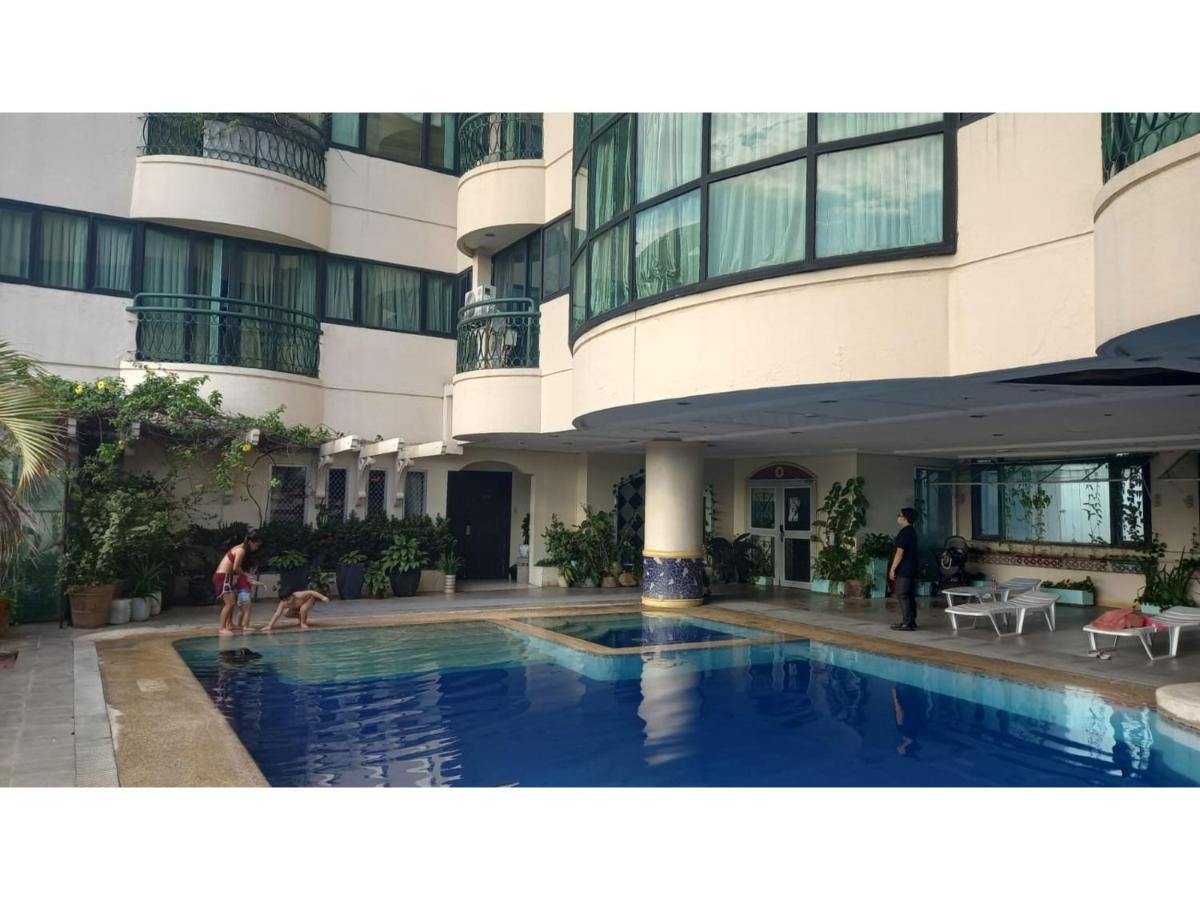 Capital O 914 Makati Palace Hotel Макати Экстерьер фото
